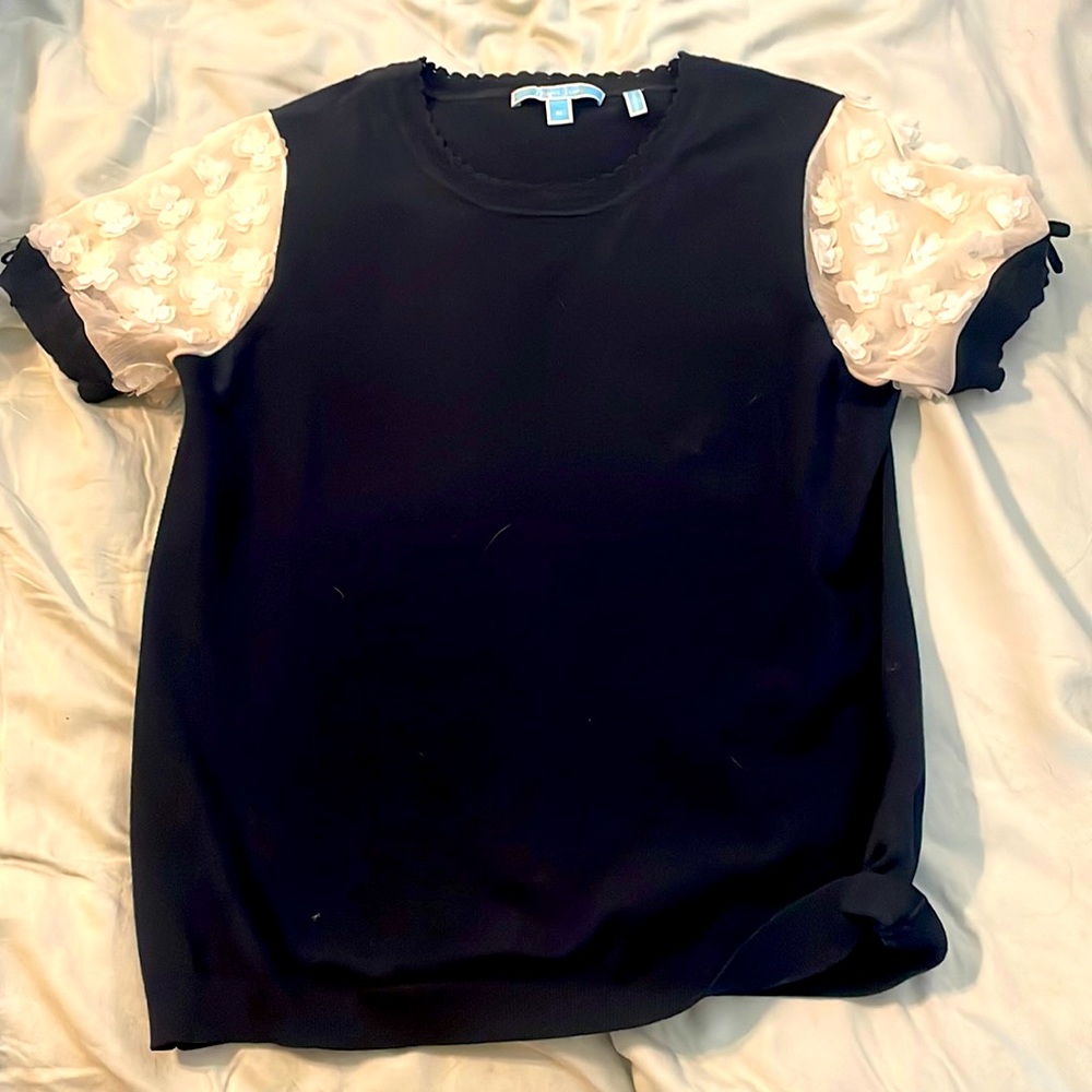 Draper James knit top - Medium - Navy blue with flower appliqué sleeves.